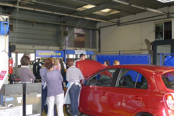 COURS DE MECANIQUE POUR LES FEMMES