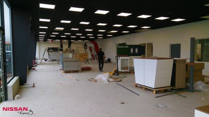 Nissan Espace 3 Laval en pleine rénovation Nissan Espace 3 Laval en pleine rénovation
